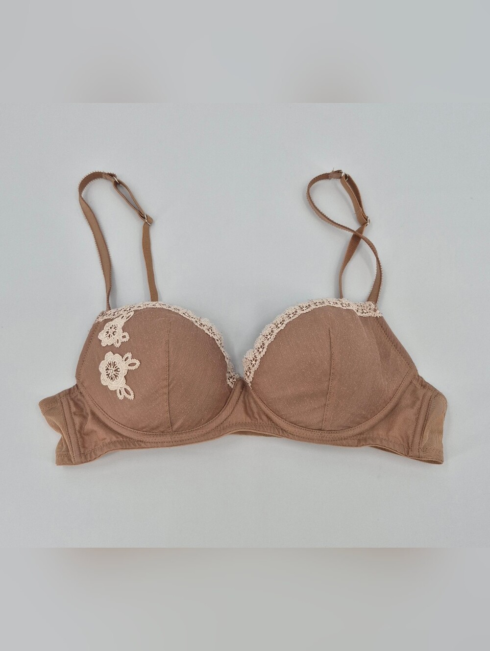 Vintage 90s Victoria Secret Silver Tag Lined Underwire Embroidered FloralBra 34A
